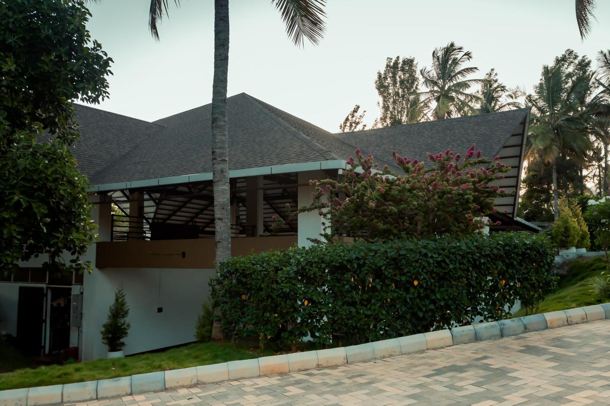 Commune18 Spa Resorts Чикмагалур Екстер'єр фото