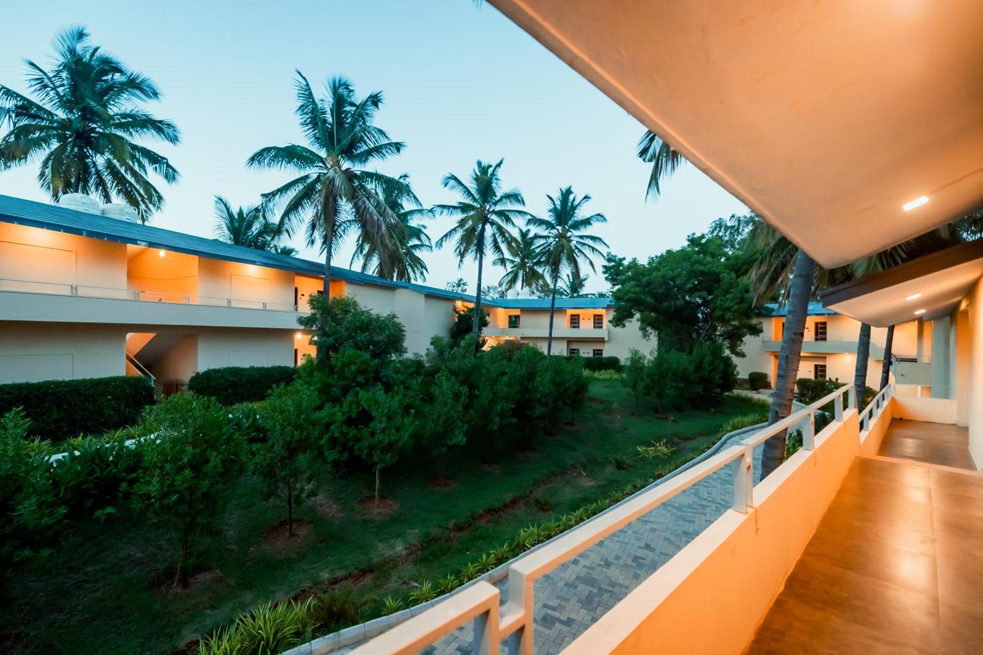 Commune18 Spa Resorts Чикмагалур Екстер'єр фото