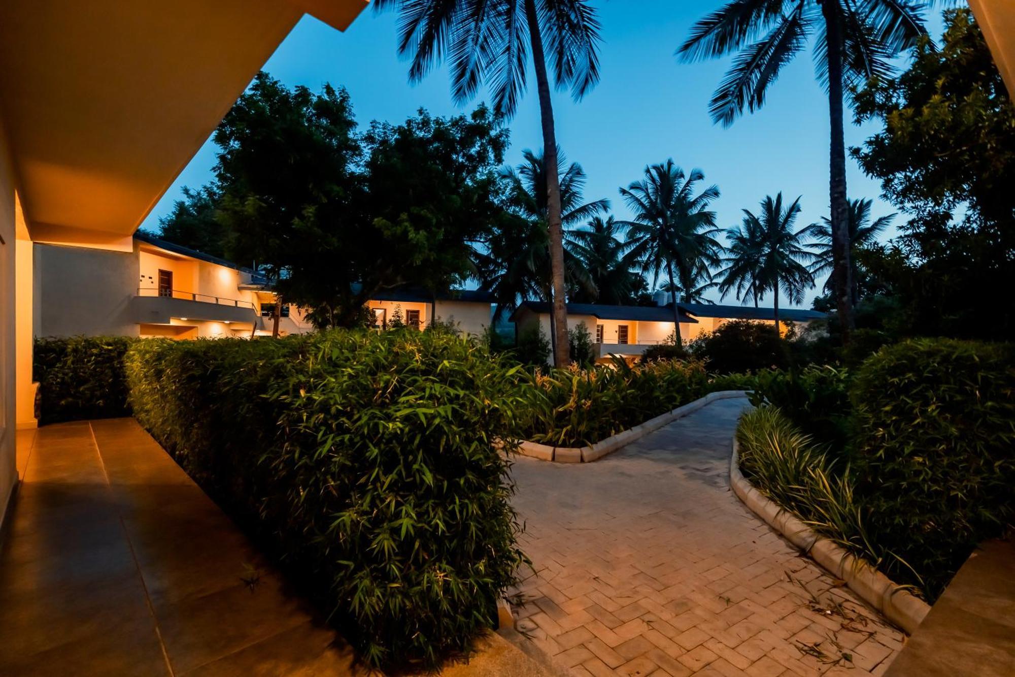 Commune18 Spa Resorts Чикмагалур Екстер'єр фото